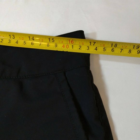 Quicksilver Black Board Shorts Size 32 - Picture 7 of 9